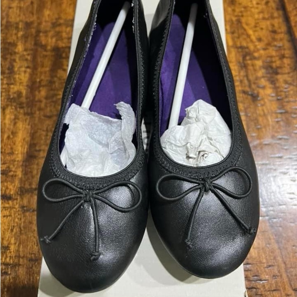 Kenneth Cole girls size 3 ballet flats